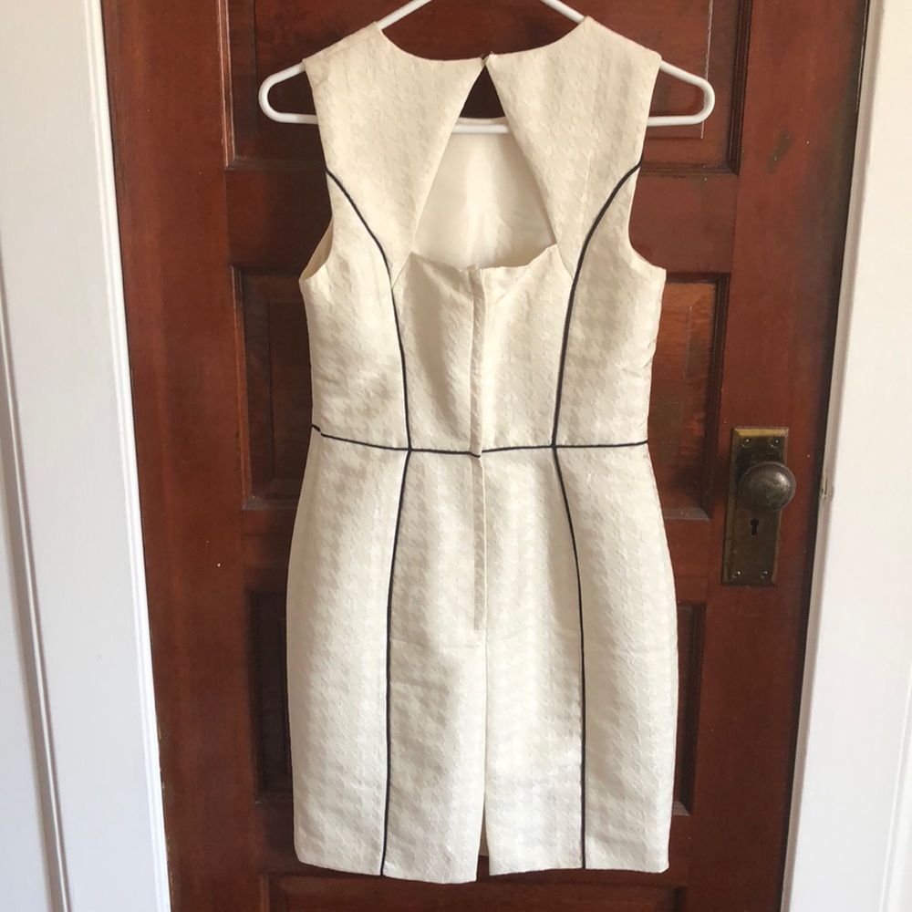 H&M WHITE SHIFT DRESS - SIZE 6 - Picture 3 of 6